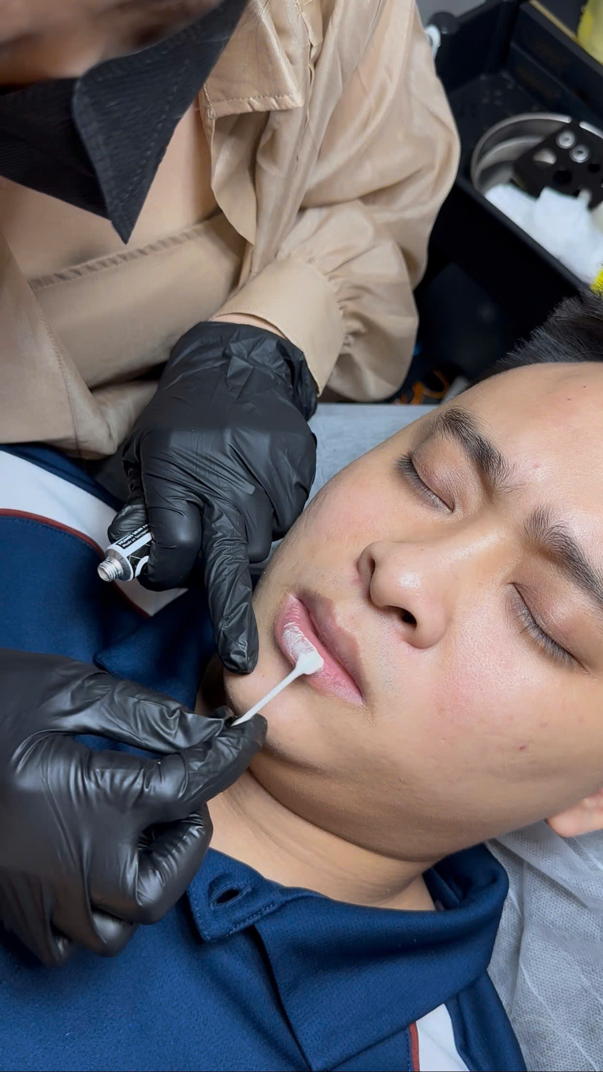 Góc làm không lộ mặt nam